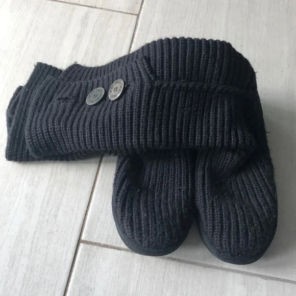 Black Knit Ugg Boots with 3 Buttons - Picture 3 of 5